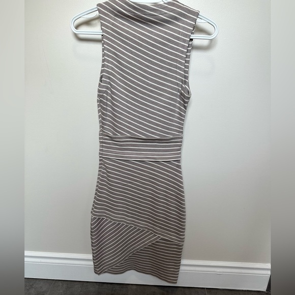 Robert Rodriguez gray white striped body con dress - Picture 6 of 7